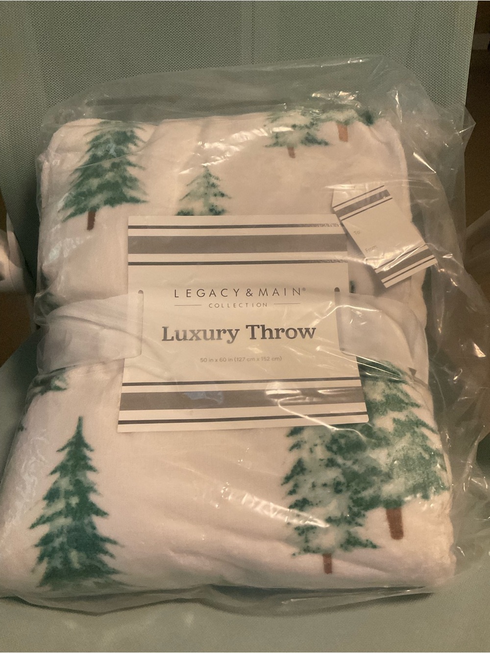 Legacy and Main Holiday Christmas Luxury Throw Blanket New